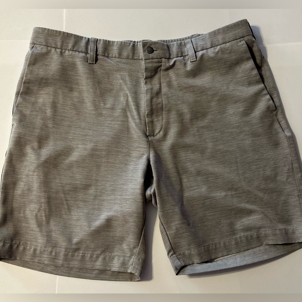 Calloway Men’s Gray Golf Shorts Size 40